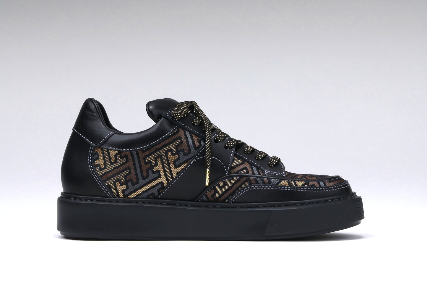 Sayagata design (black)