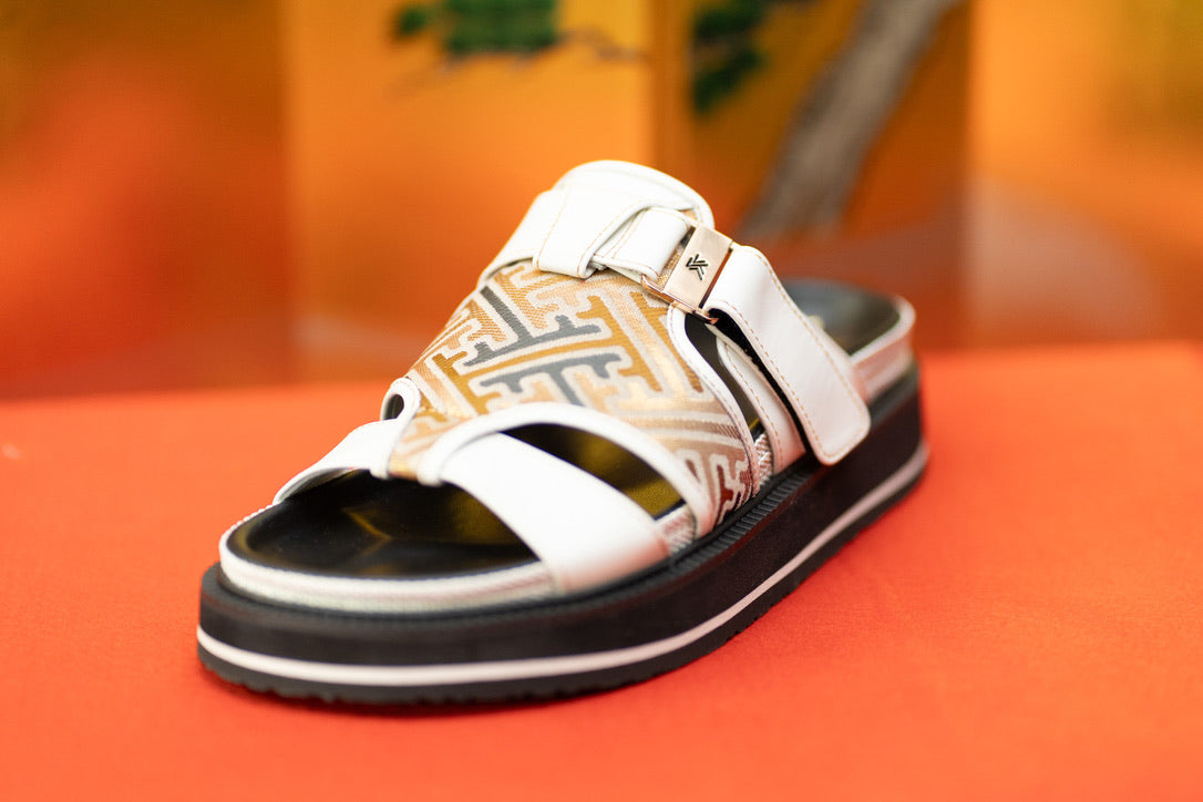 Sayagata sandals (white)