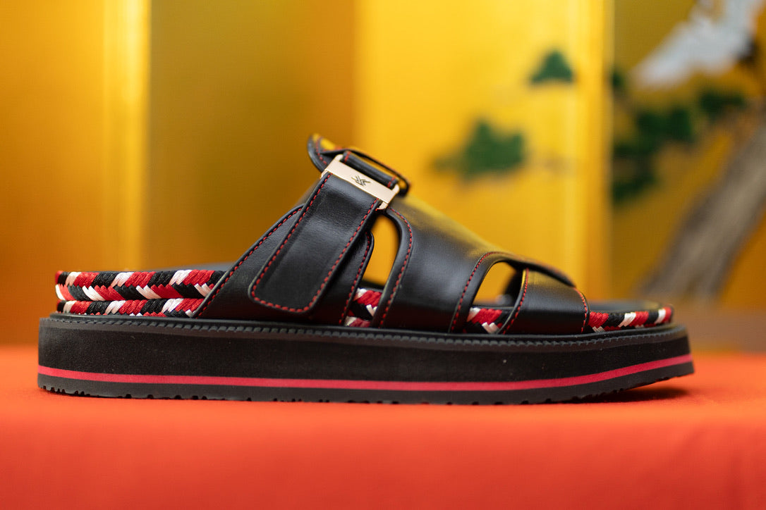 Yamato sandals (black)