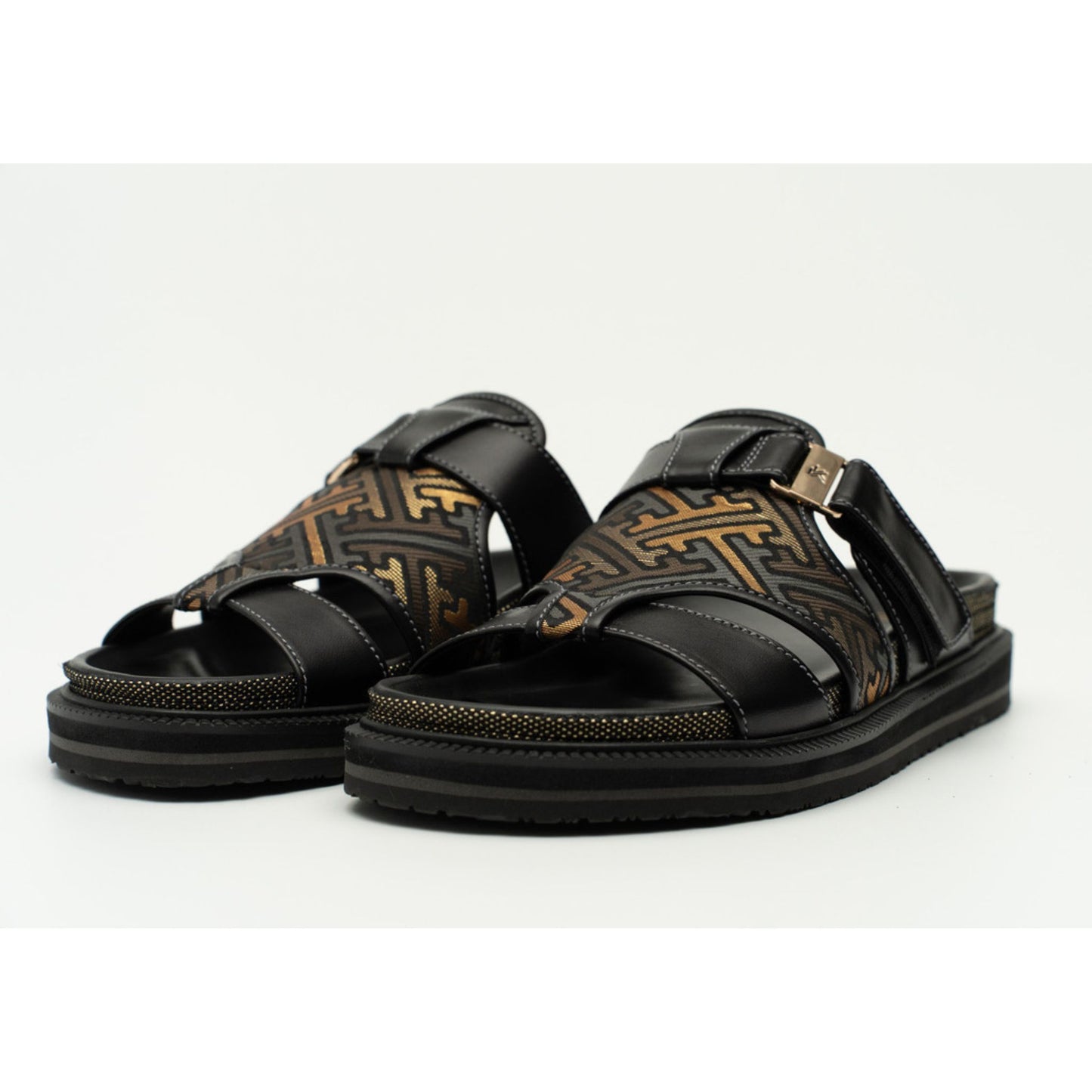 Sayagata sandals (black)
