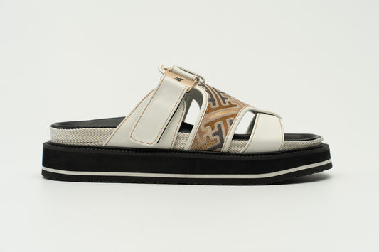 Sayagata sandals (white)